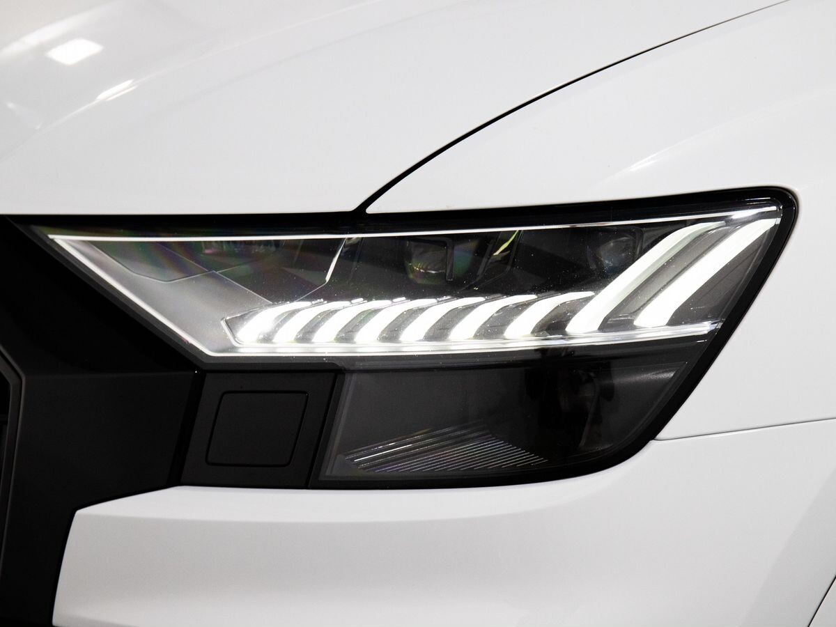Audi Q8 2019 - фото автомобиля