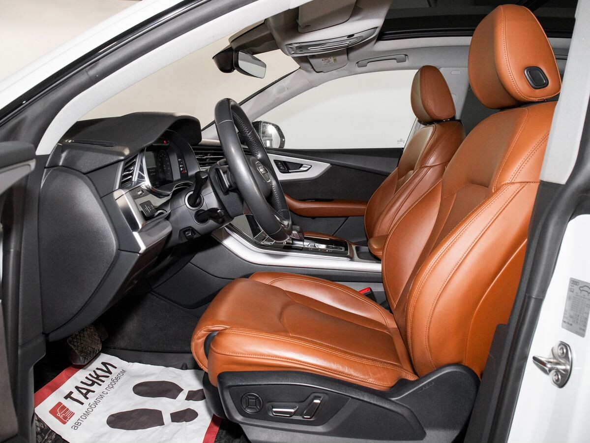 Audi Q8 2019 - фото автомобиля