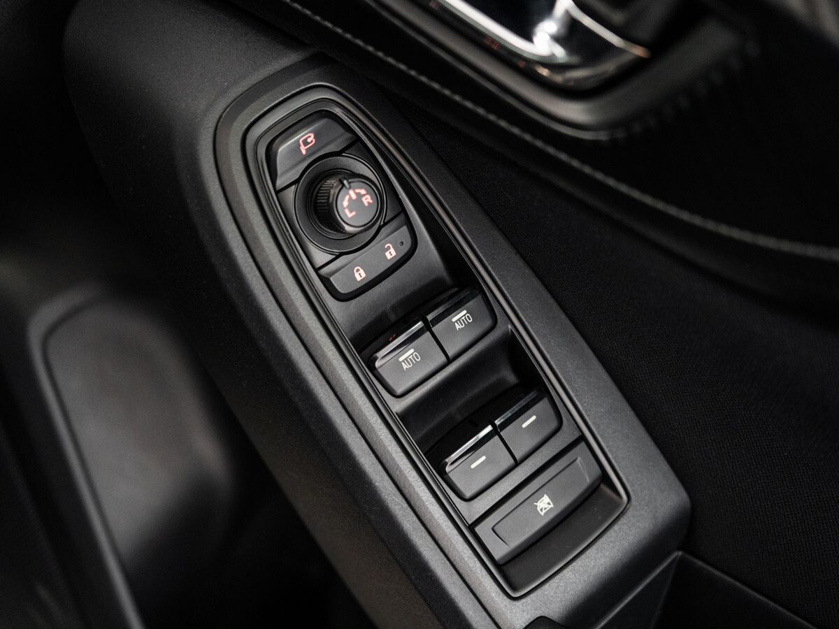 Subaru Impreza 2020 - фото автомобиля