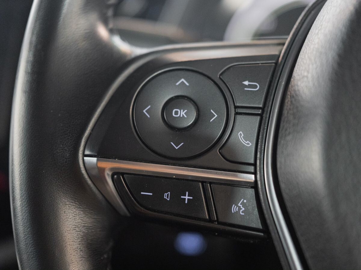 Toyota Camry 2018 - фото автомобиля