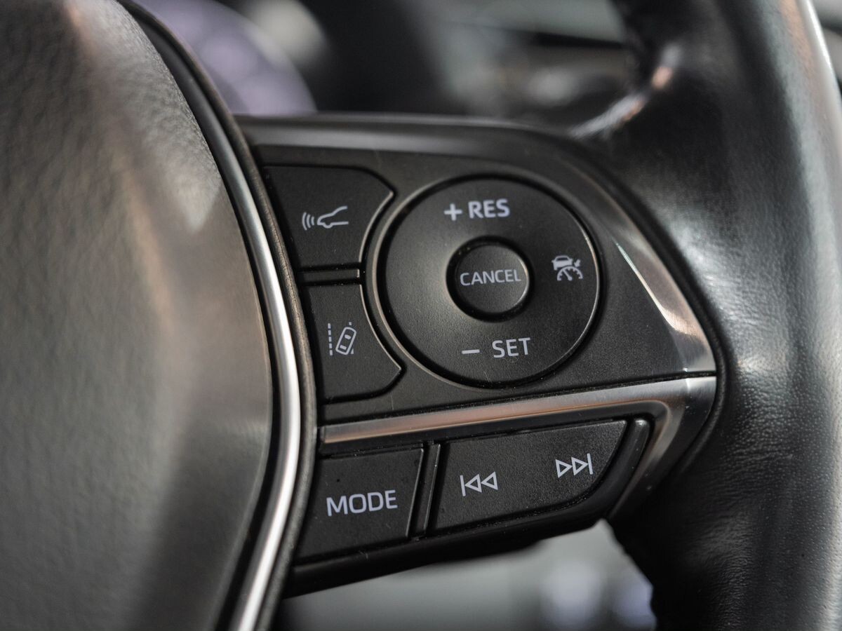 Toyota Camry 2018 - фото автомобиля