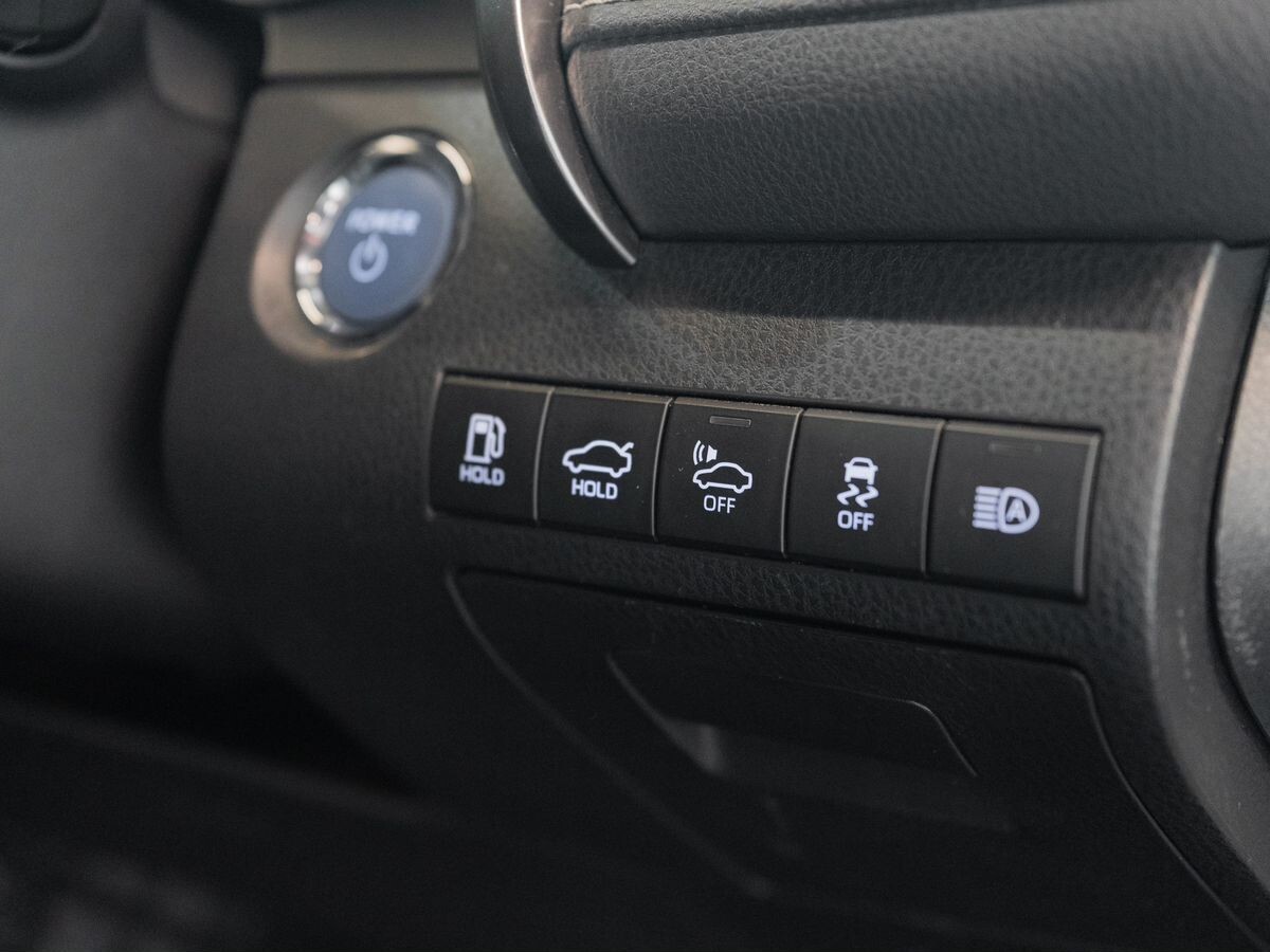 Toyota Camry 2018 - фото автомобиля