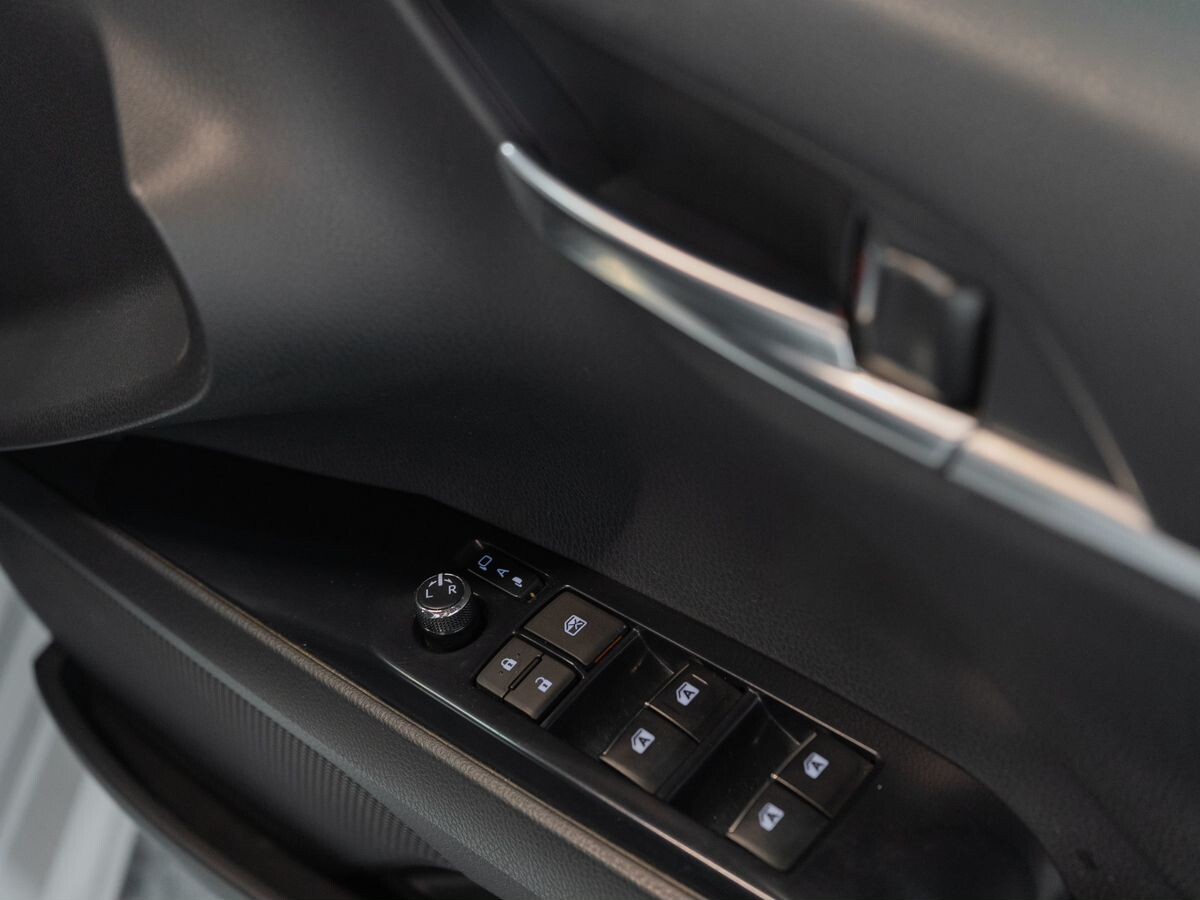 Toyota Camry 2018 - фото автомобиля