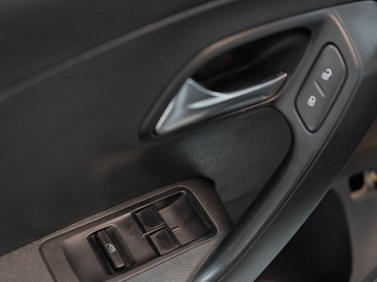 Volkswagen Polo 2019 - фото автомобиля