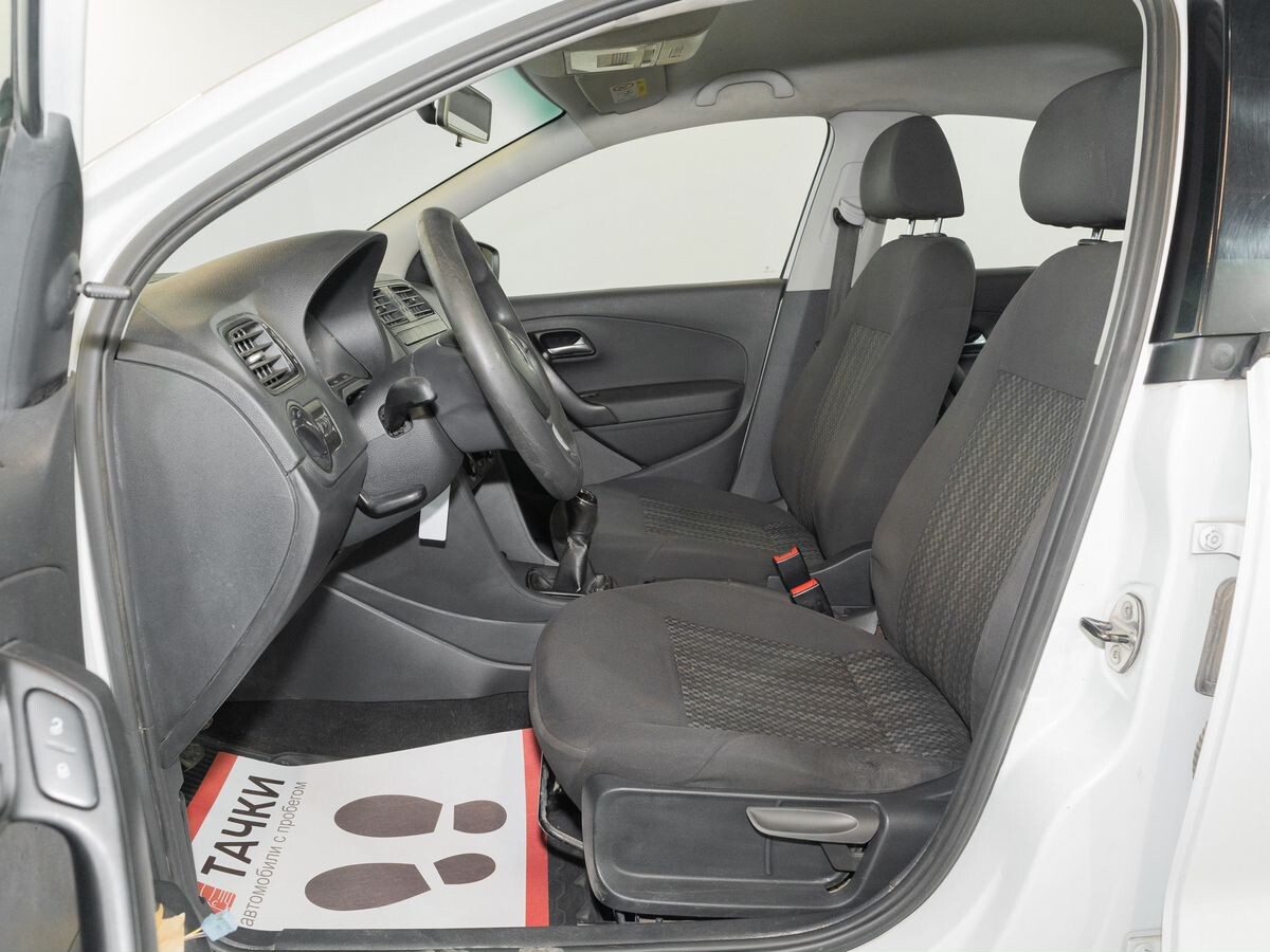 Volkswagen Polo 2019 - фото автомобиля