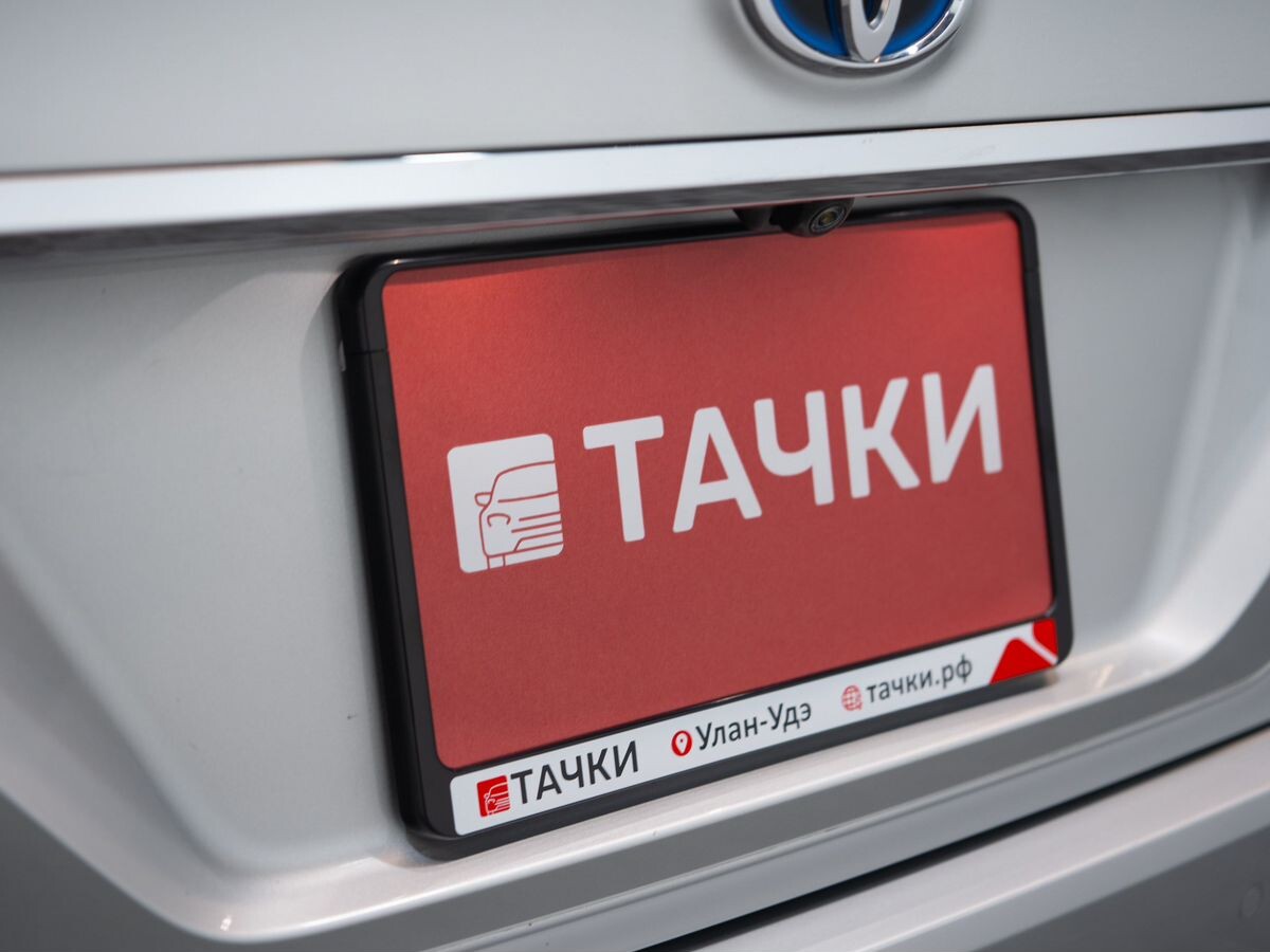 Toyota Crown 2018 - фото автомобиля