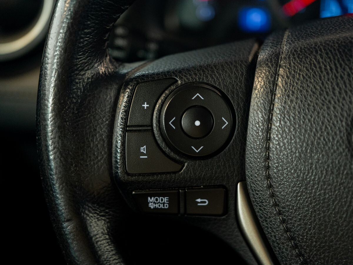 Toyota RAV4 2015 - фото автомобиля