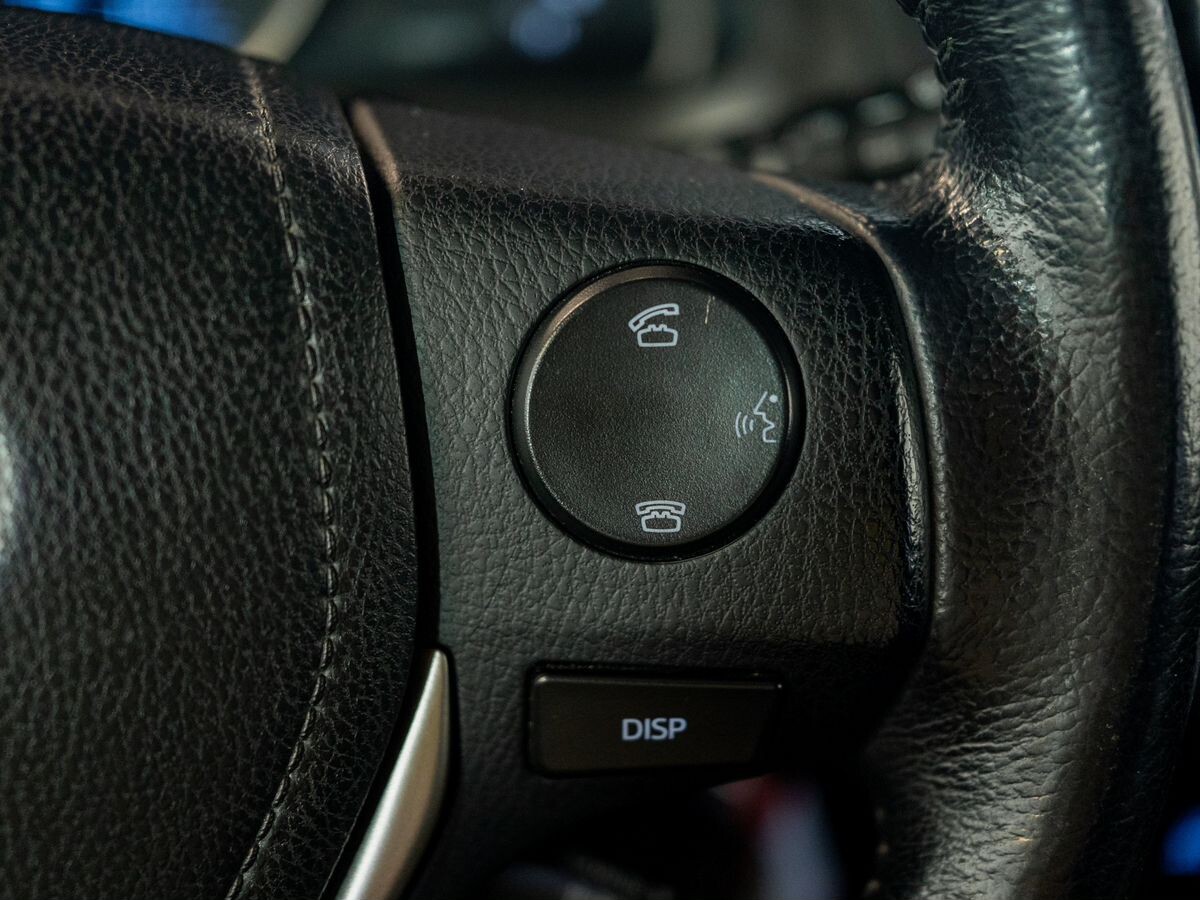 Toyota RAV4 2015 - фото автомобиля