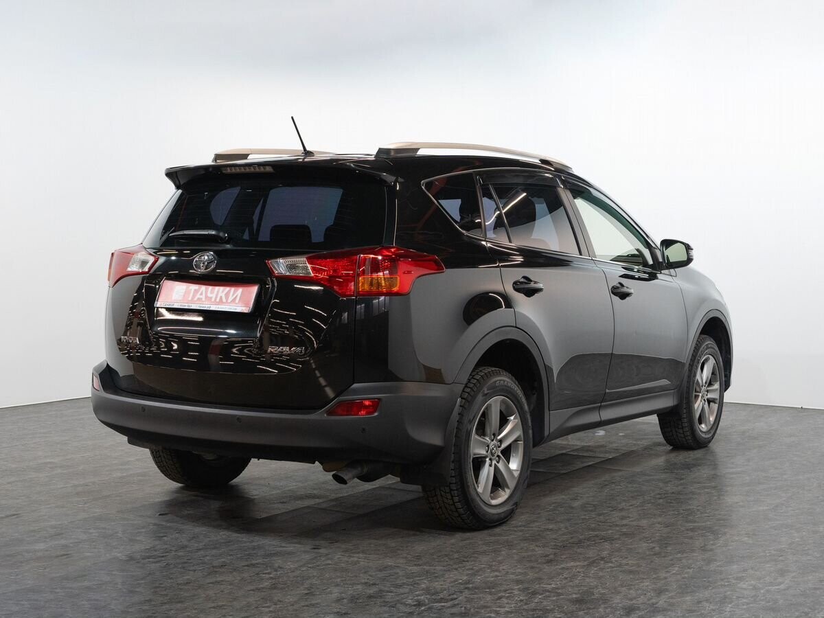 Toyota RAV4 2015 - фото автомобиля