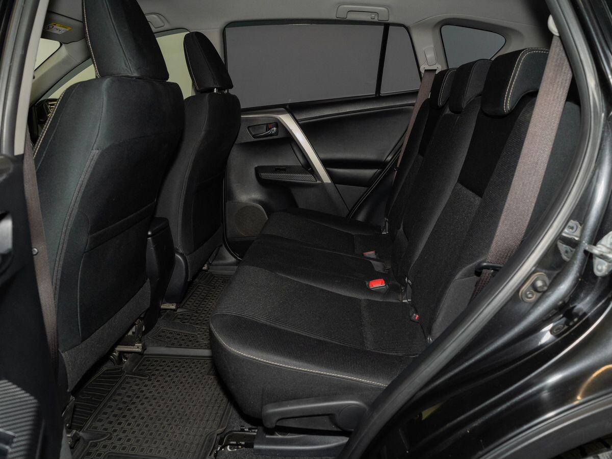 Toyota RAV4 2015 - фото автомобиля