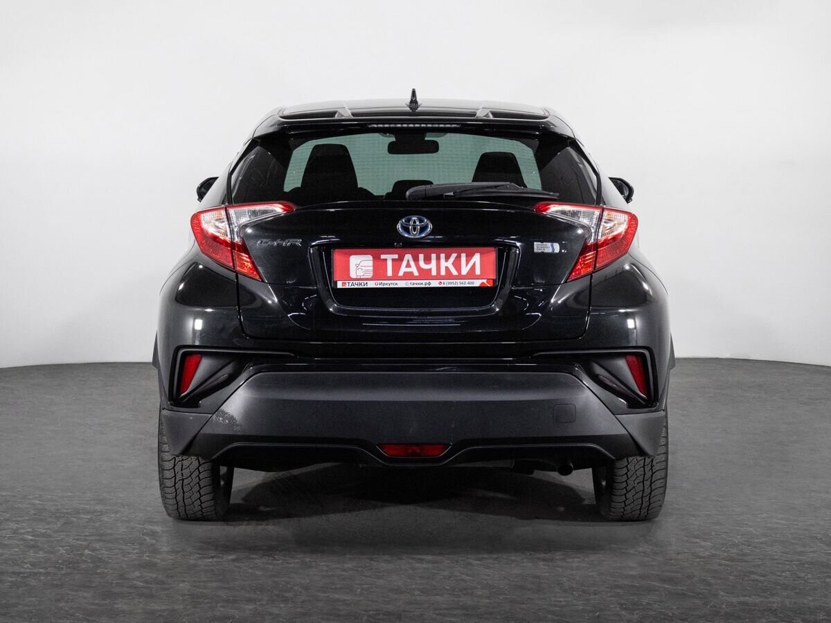 Toyota C-HR 2017 - фото автомобиля