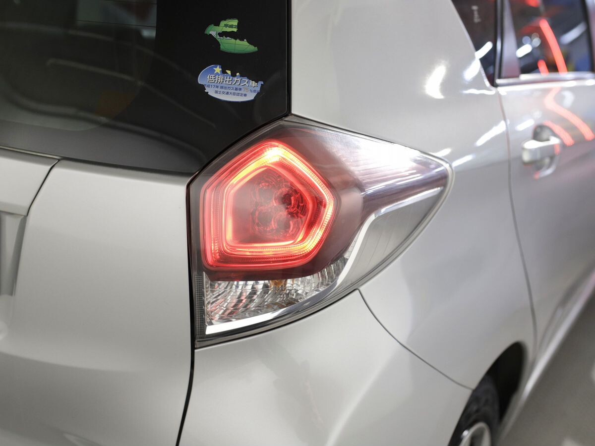 Toyota Ractis 2014 - фото автомобиля