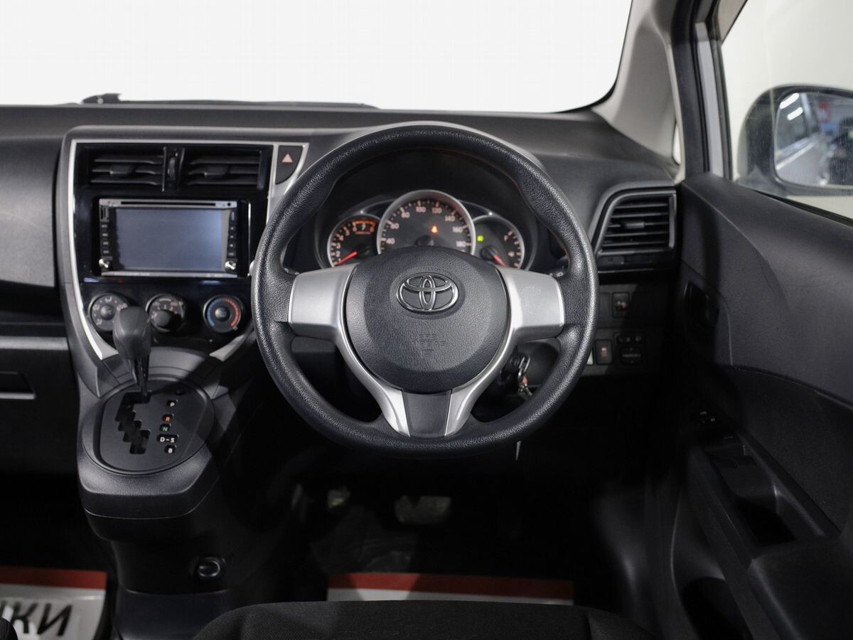 Toyota Ractis 2014 - фото автомобиля