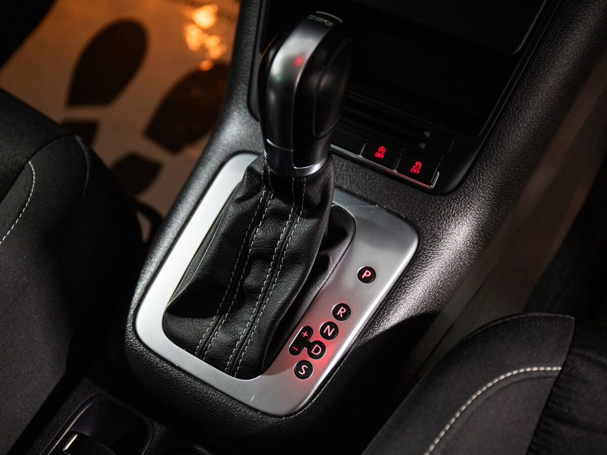 Volkswagen Tiguan 2015 - фото автомобиля