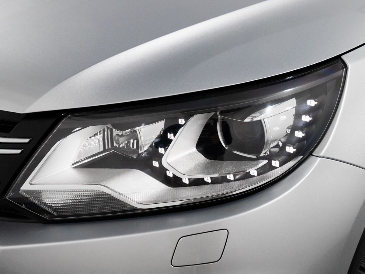 Volkswagen Tiguan 2015 - фото автомобиля