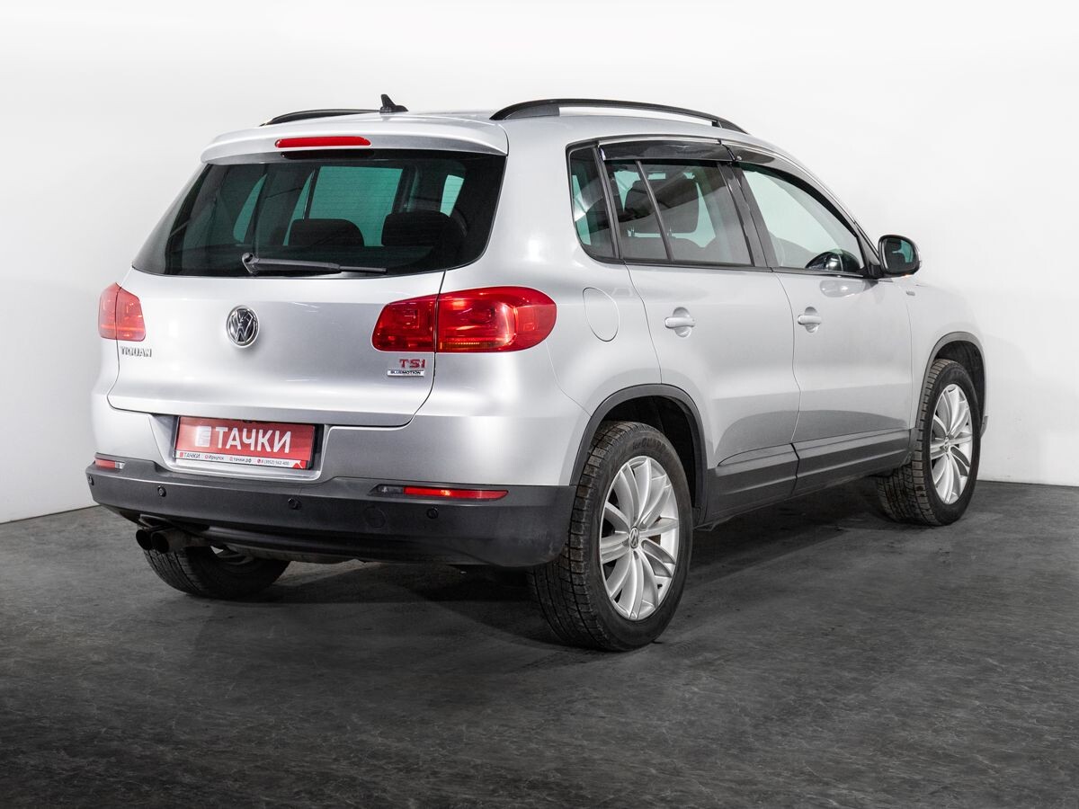 Volkswagen Tiguan 2015 - фото автомобиля