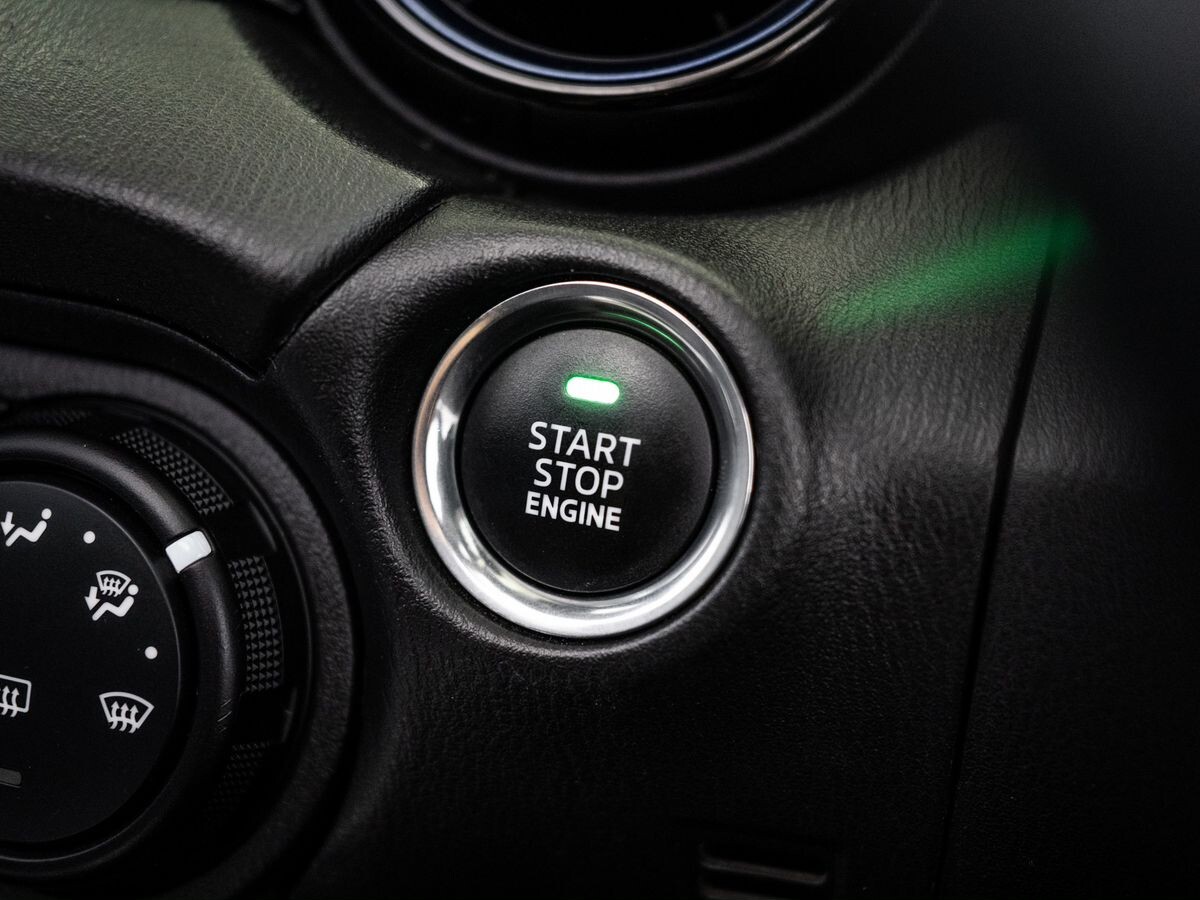 Mazda Roadster 2022 - фото автомобиля