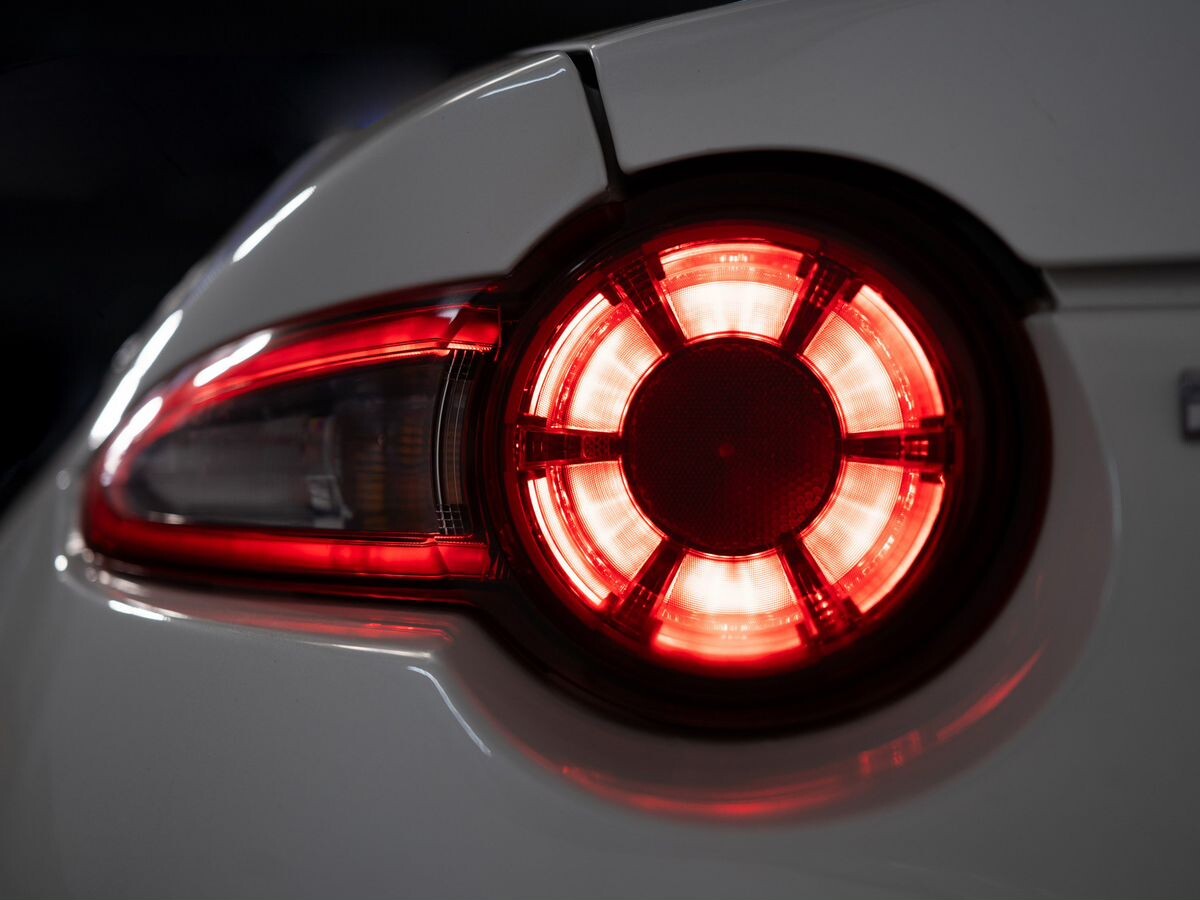 Mazda Roadster 2022 - фото автомобиля