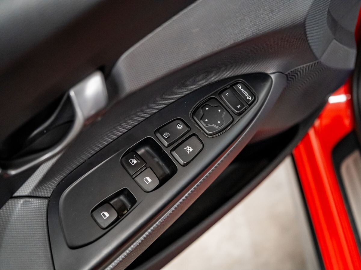 Hyundai Veloster 2019 - фото автомобиля