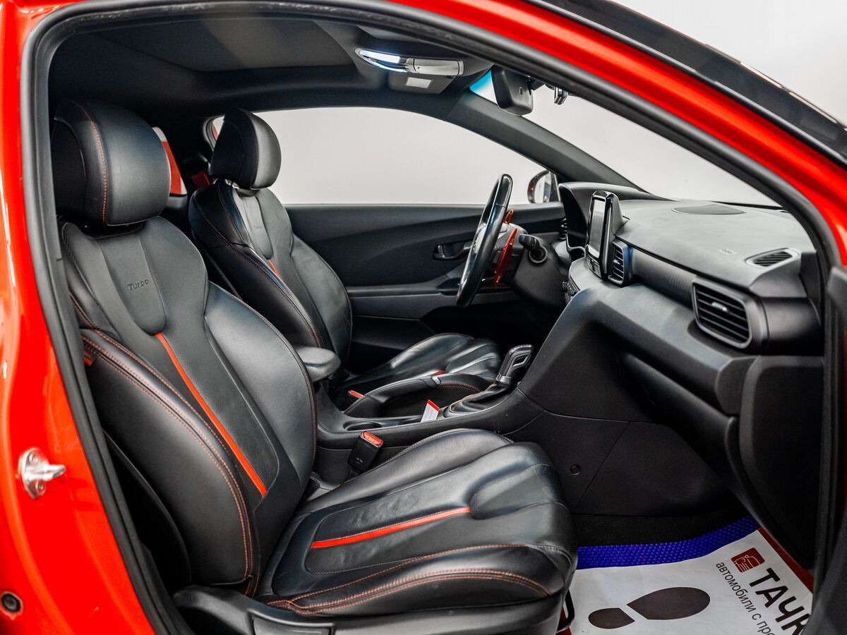 Hyundai Veloster 2019 - фото автомобиля