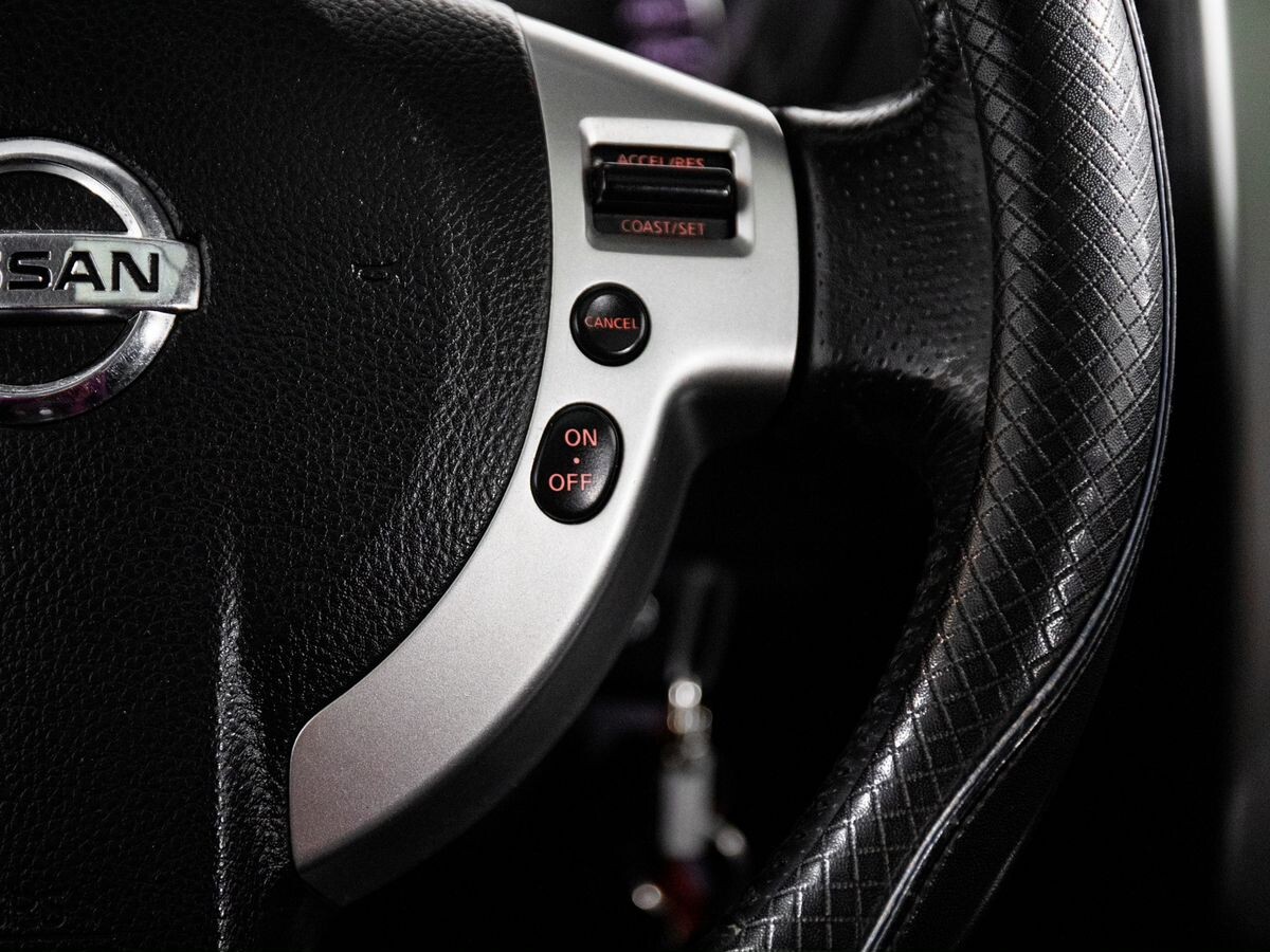 Nissan X-Trail 2011 - фото автомобиля