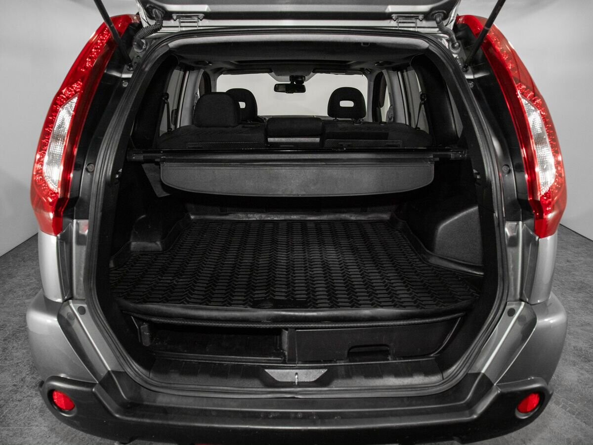 Nissan X-Trail 2011 - фото автомобиля