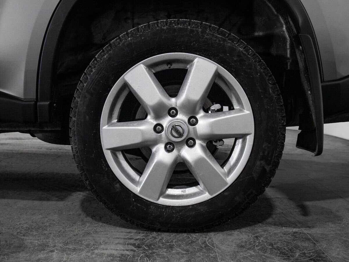 Nissan X-Trail 2011 - фото автомобиля