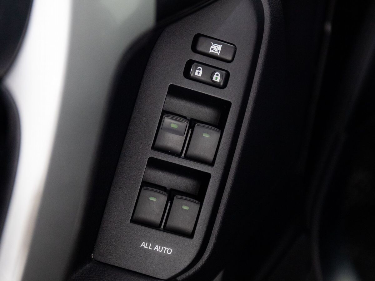 Toyota Land Cruiser Prado 2014 - фото автомобиля