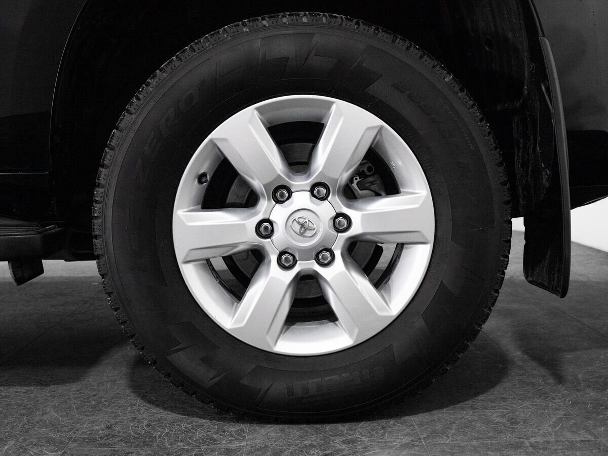 Toyota Land Cruiser Prado 2014 - фото автомобиля