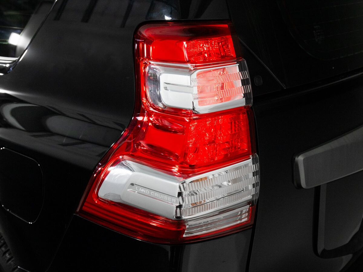 Toyota Land Cruiser Prado 2014 - фото автомобиля