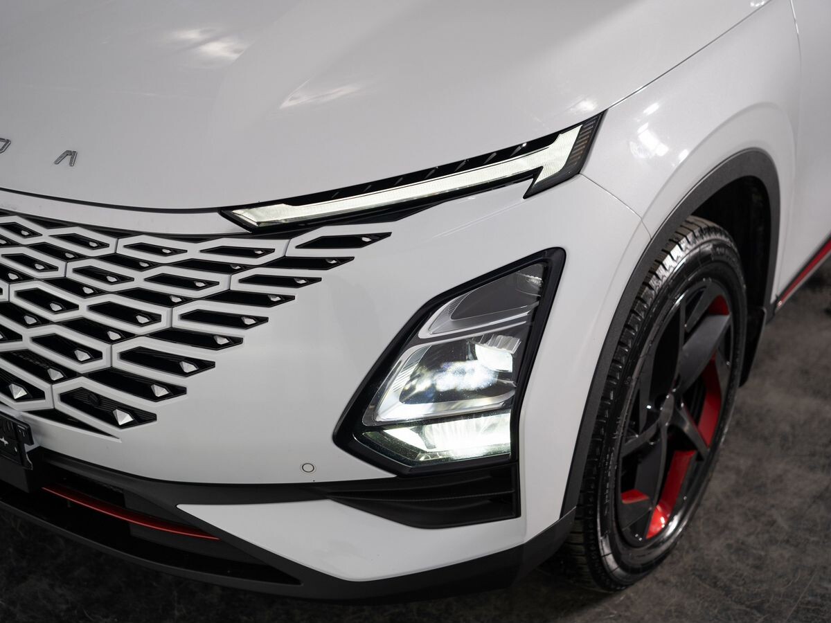 Omoda C5 2023 - фото автомобиля