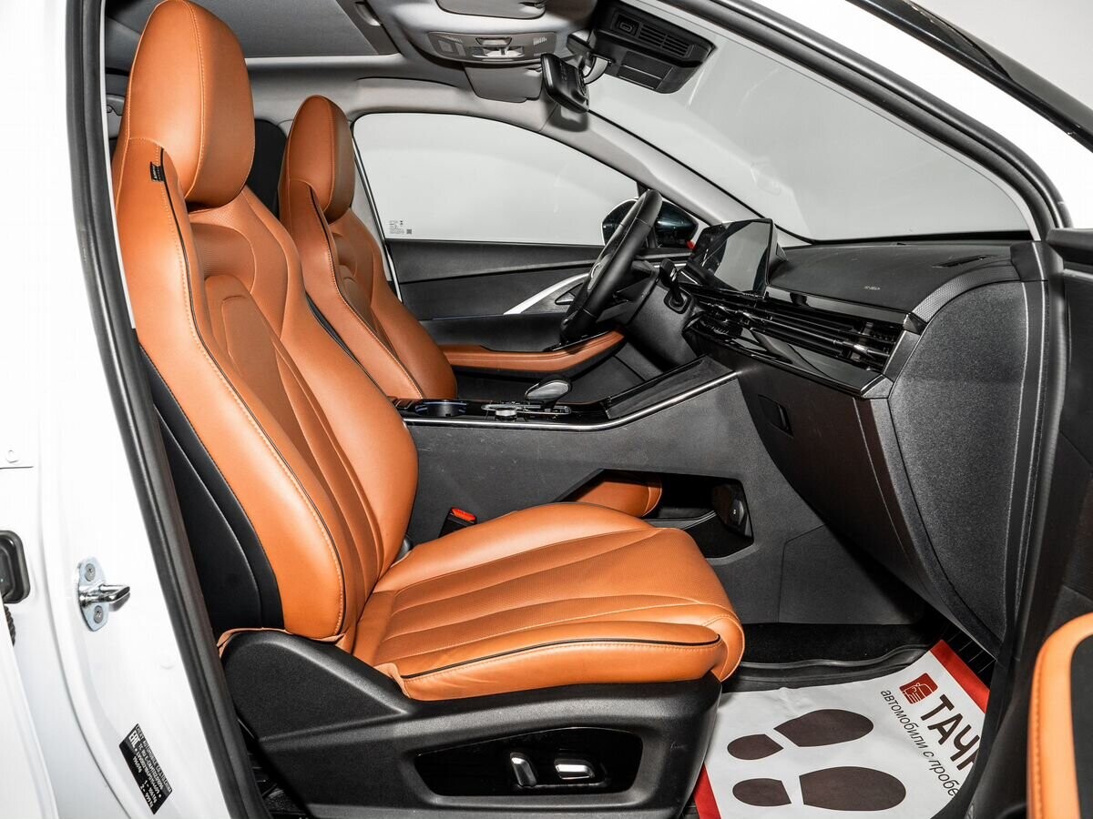 Omoda C5 2023 - фото автомобиля