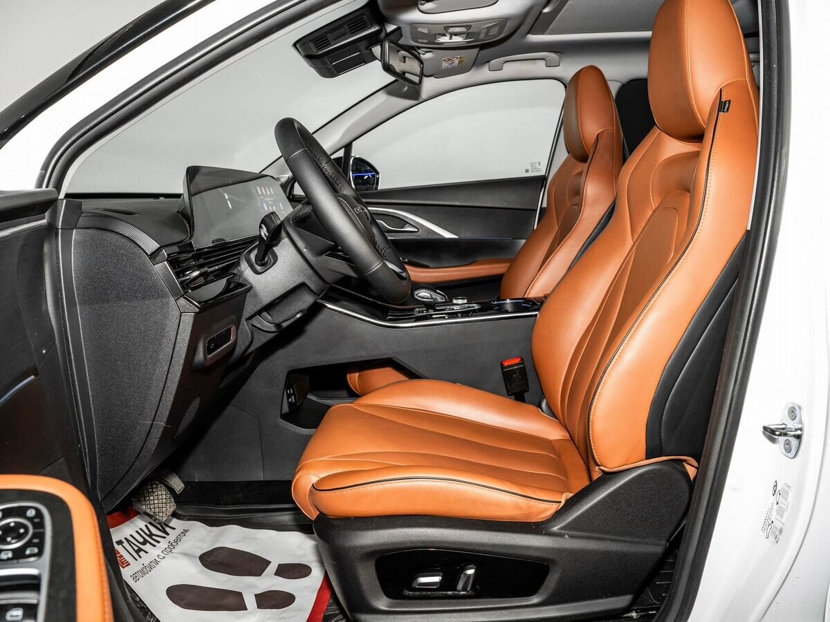 Omoda C5 2023 - фото автомобиля