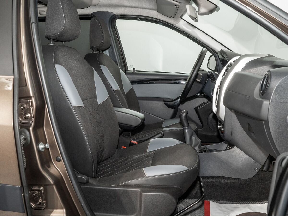 Lada (ВАЗ) Largus 2021 - фото автомобиля