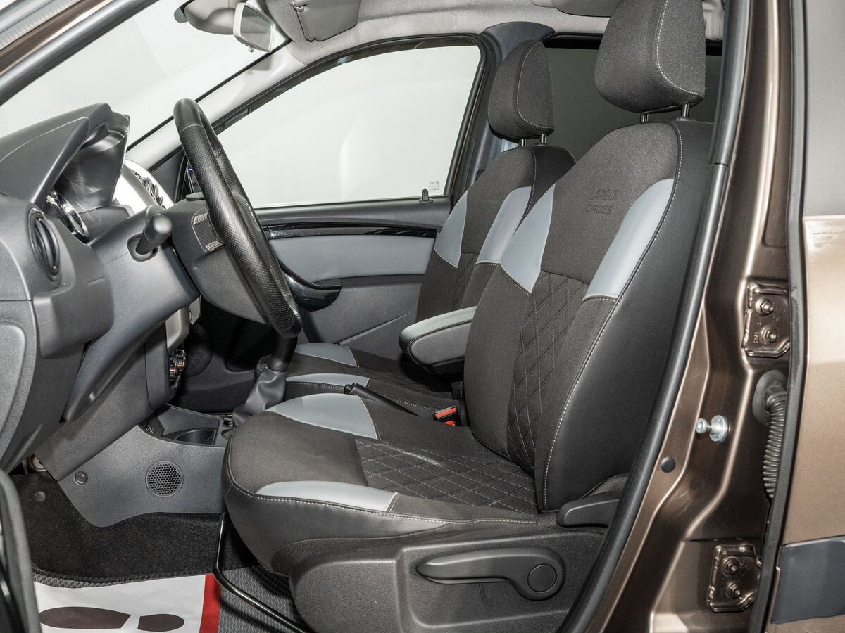 Lada (ВАЗ) Largus 2021 - фото автомобиля