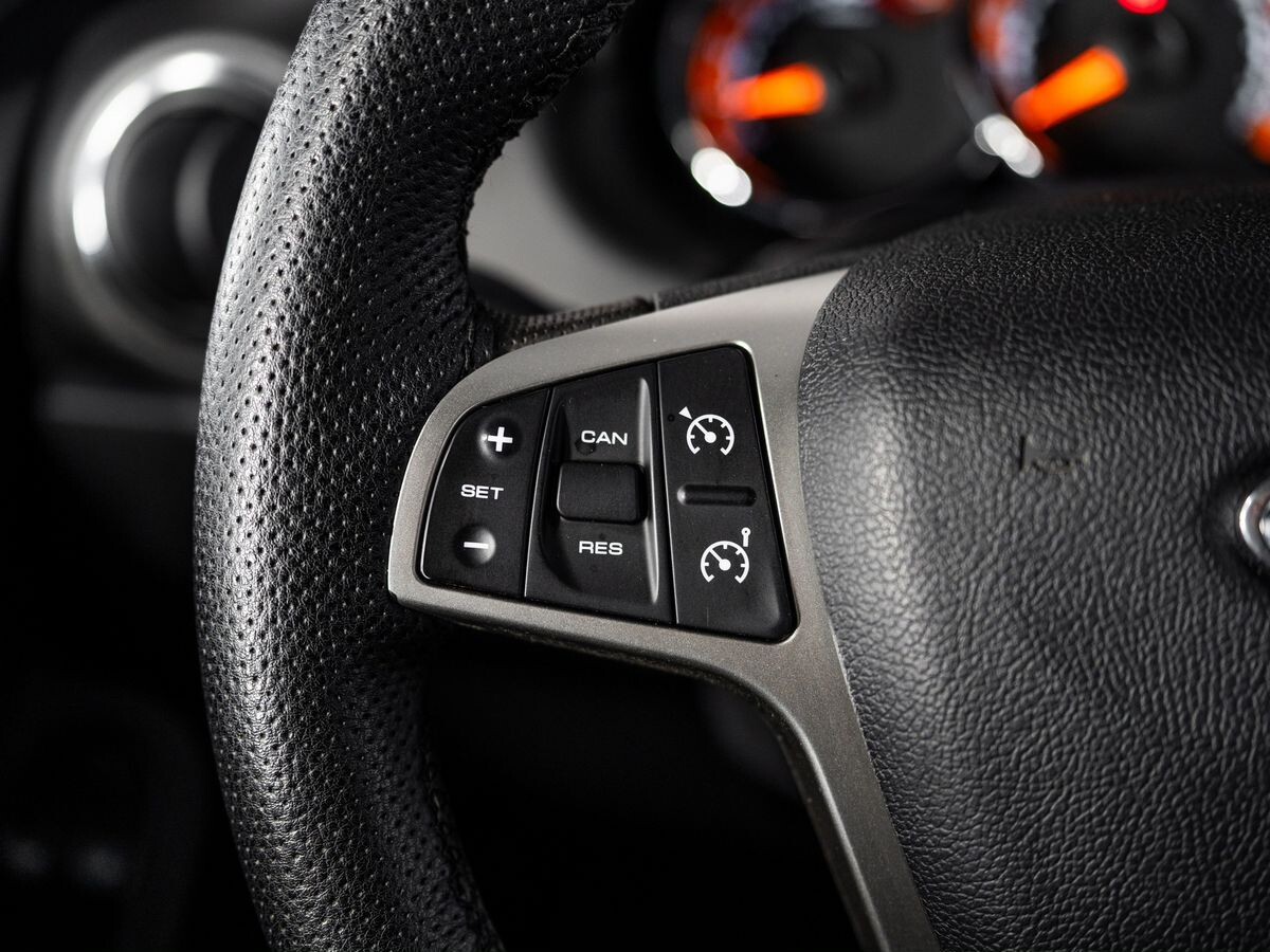 Lada (ВАЗ) Largus 2021 - фото автомобиля