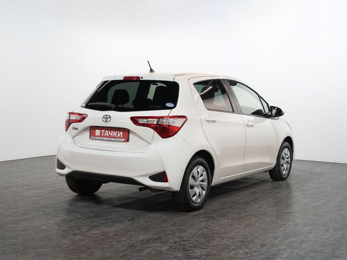 Toyota Vitz 2019 - фото автомобиля