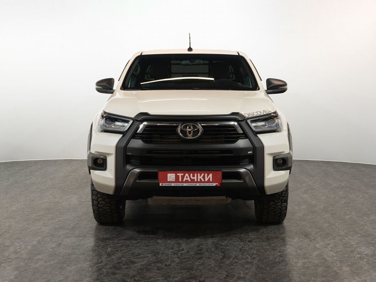 Toyota Hilux 2020 - фото автомобиля