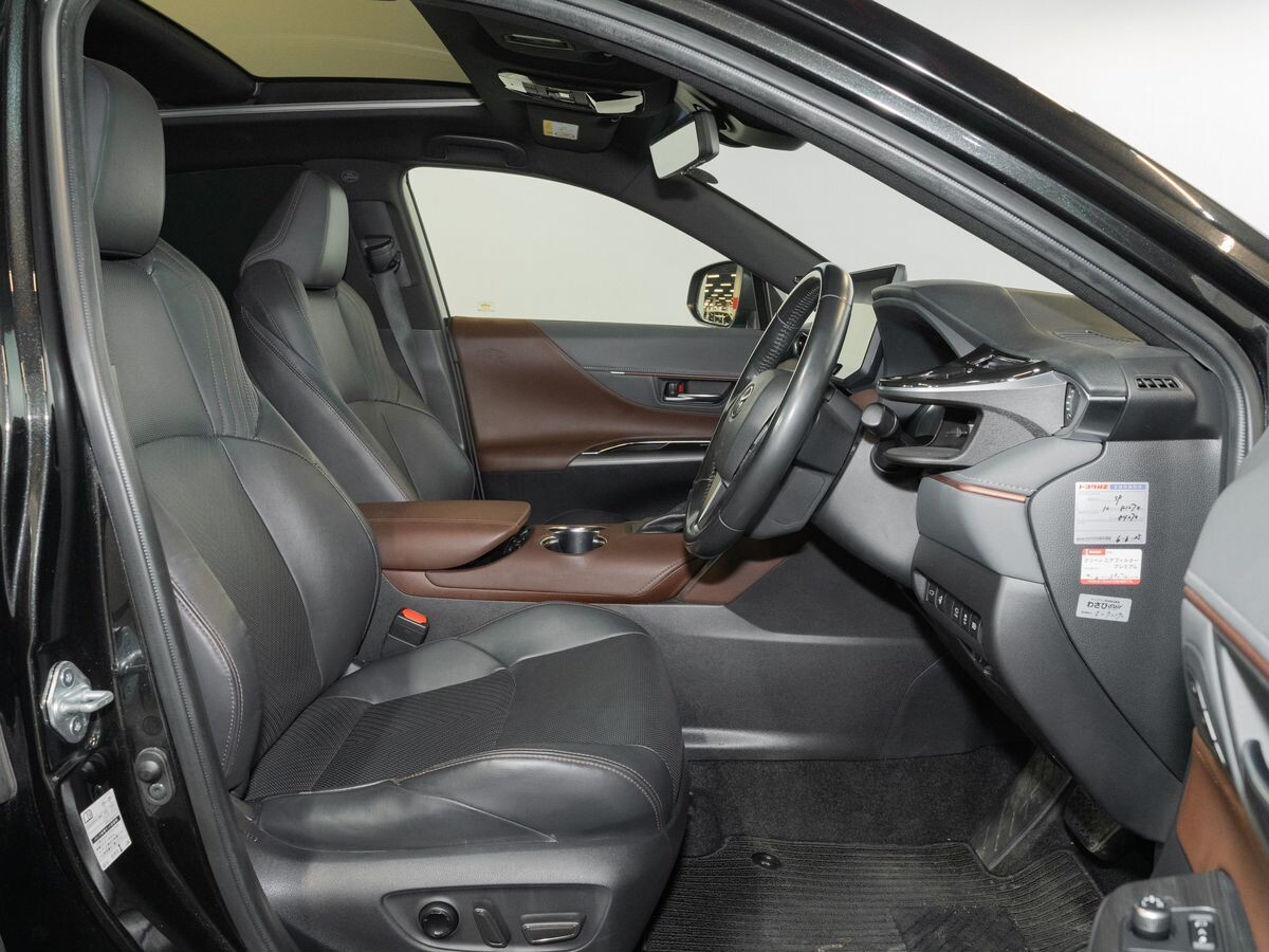 Toyota Harrier 2020 - фото автомобиля