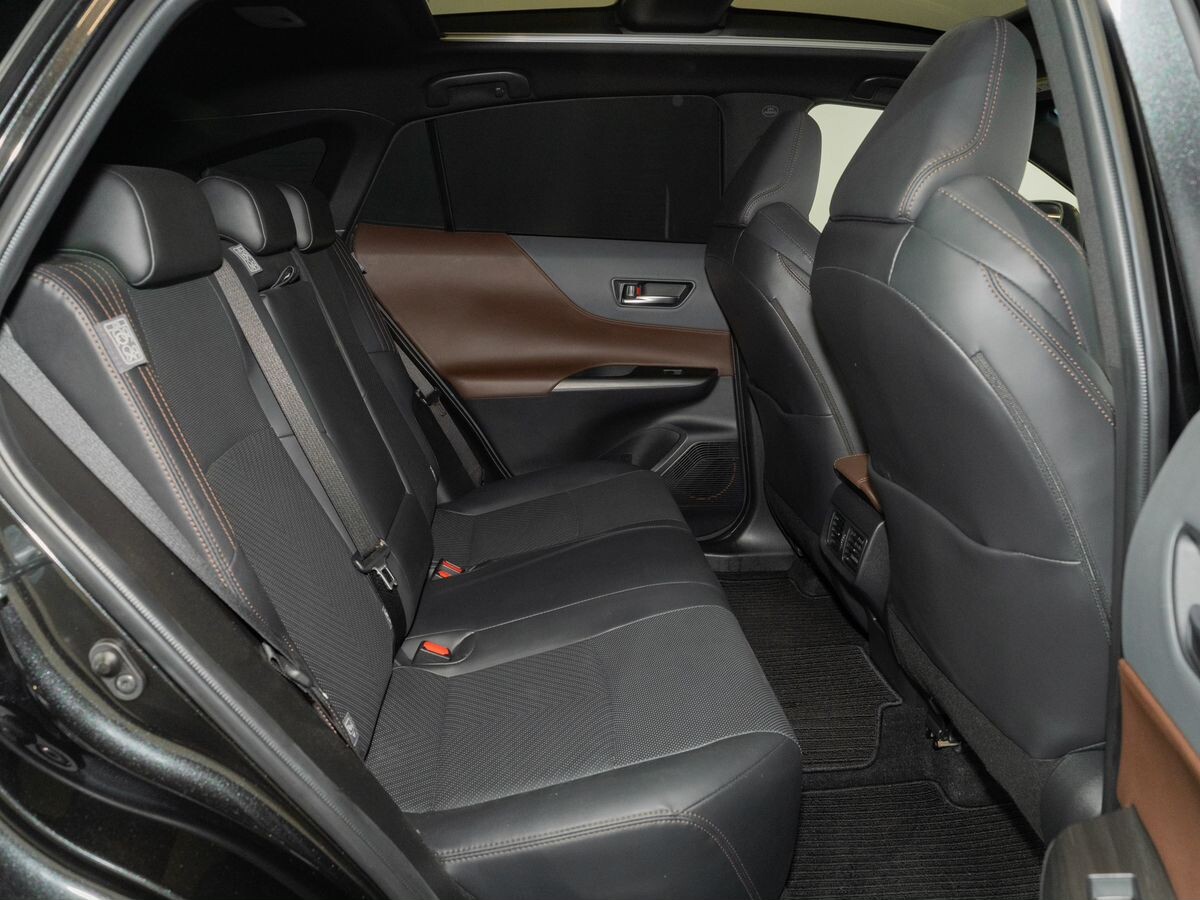 Toyota Harrier 2020 - фото автомобиля