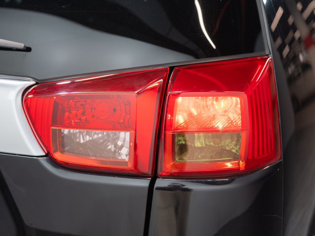 Peugeot 4007 2011 - фото автомобиля