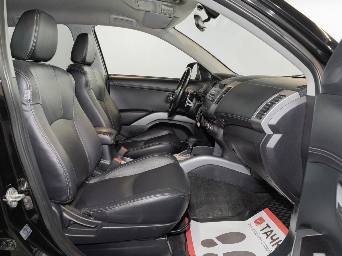 Peugeot 4007 2011 - фото автомобиля