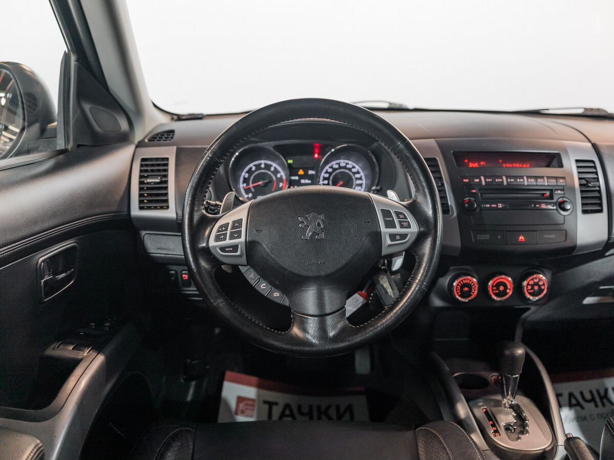 Peugeot 4007 2011 - фото автомобиля