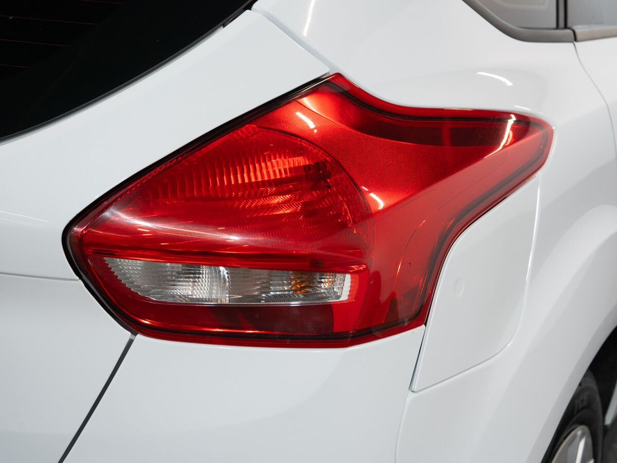 Ford Focus 2016 - фото автомобиля