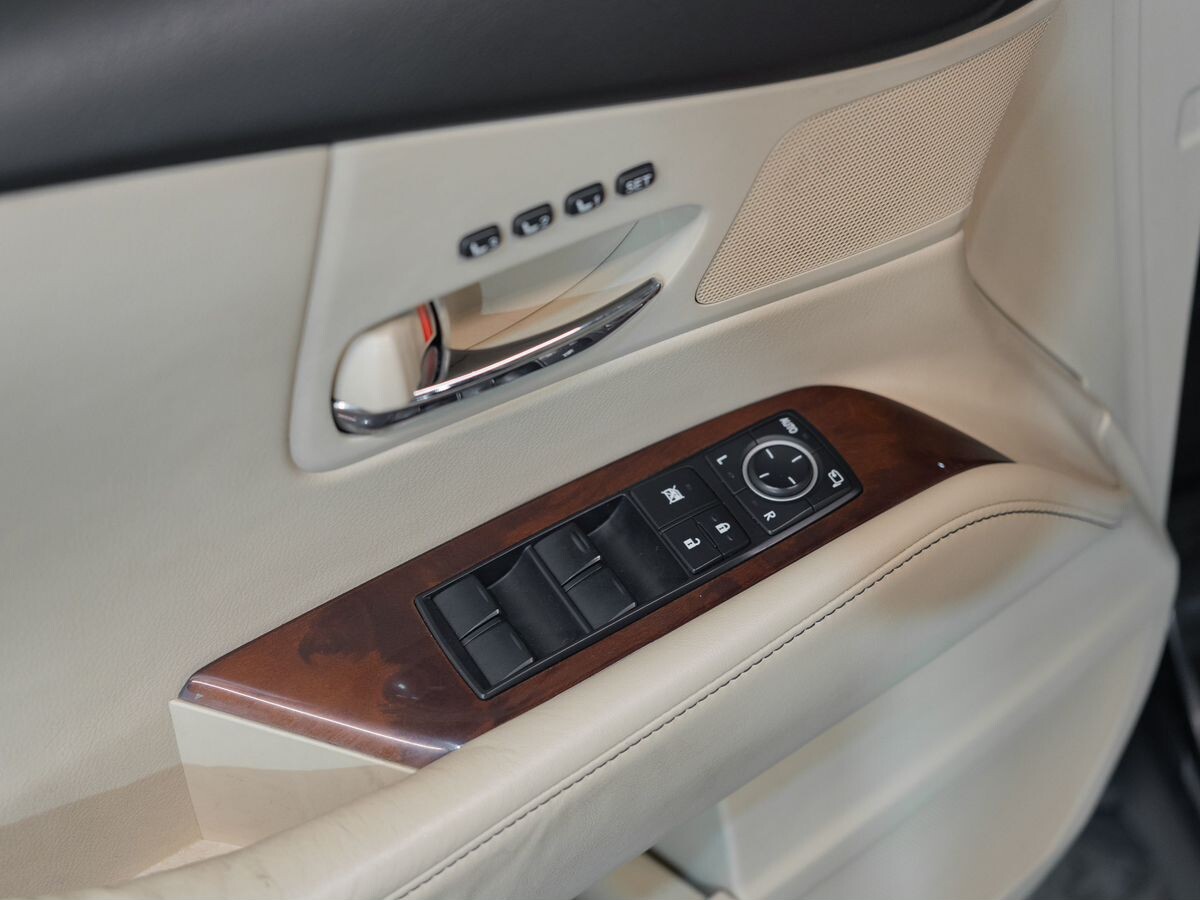 Lexus RX 2013 - фото автомобиля