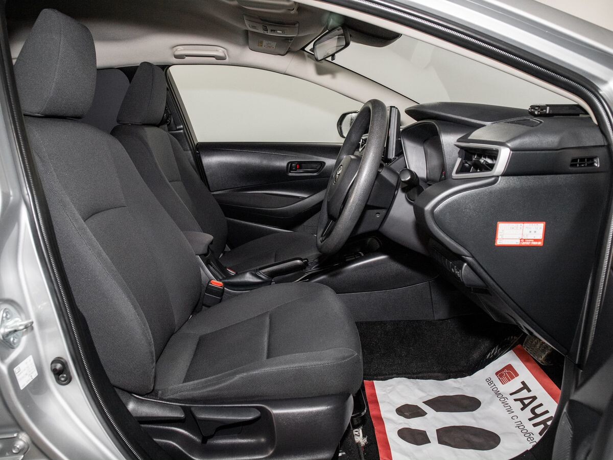 Toyota Corolla 2019 - фото автомобиля