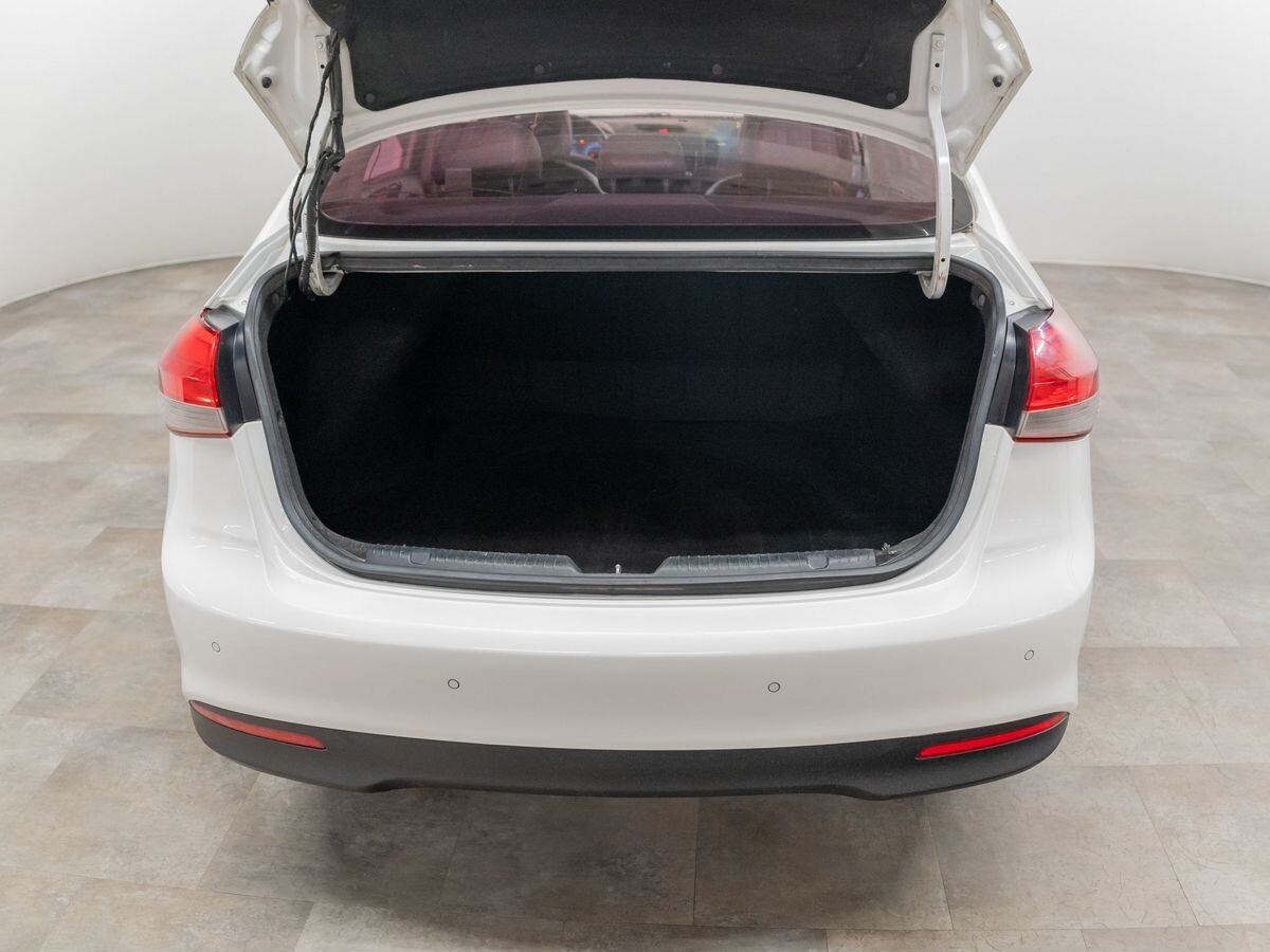 Kia K3 2017 - фото автомобиля