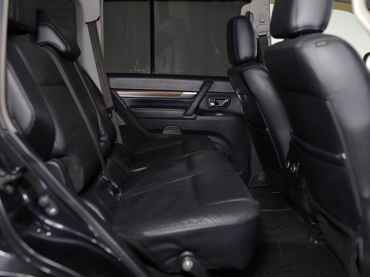 Mitsubishi Pajero 2006 - фото автомобиля