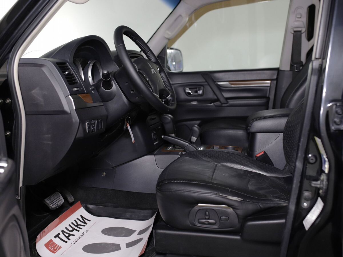 Mitsubishi Pajero 2006 - фото автомобиля