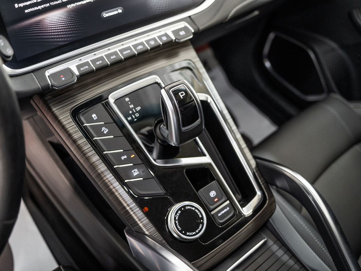 Geely Atlas Pro 2022 - фото автомобиля